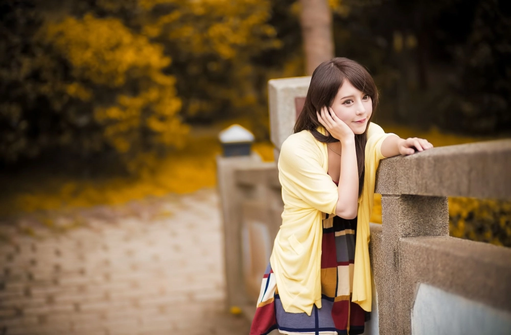 Flawless features belong to the lovely Zhang Qijun