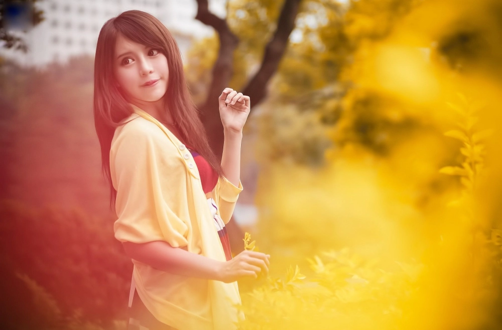 Her seductive curves are all about Zhang Qijun